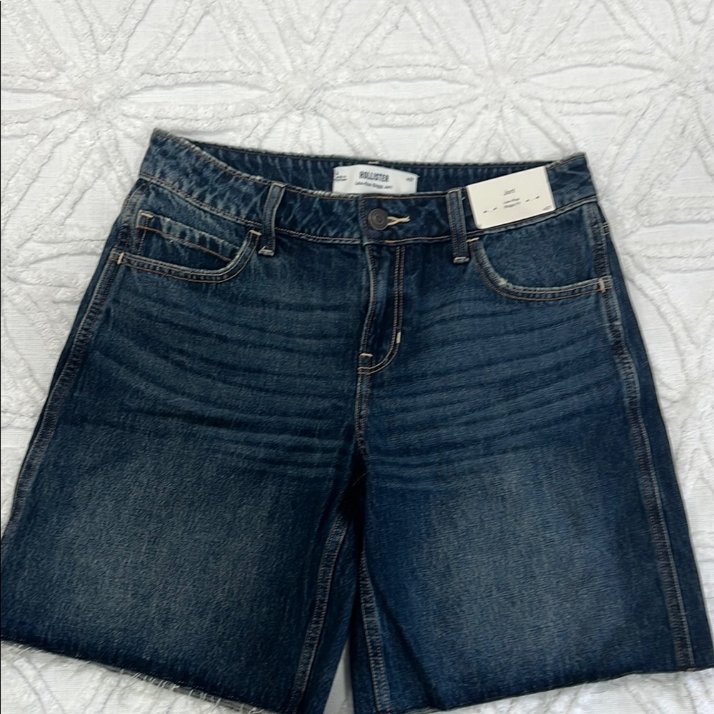 Hollister low Rise Baggy Jort   Jeans short size 4